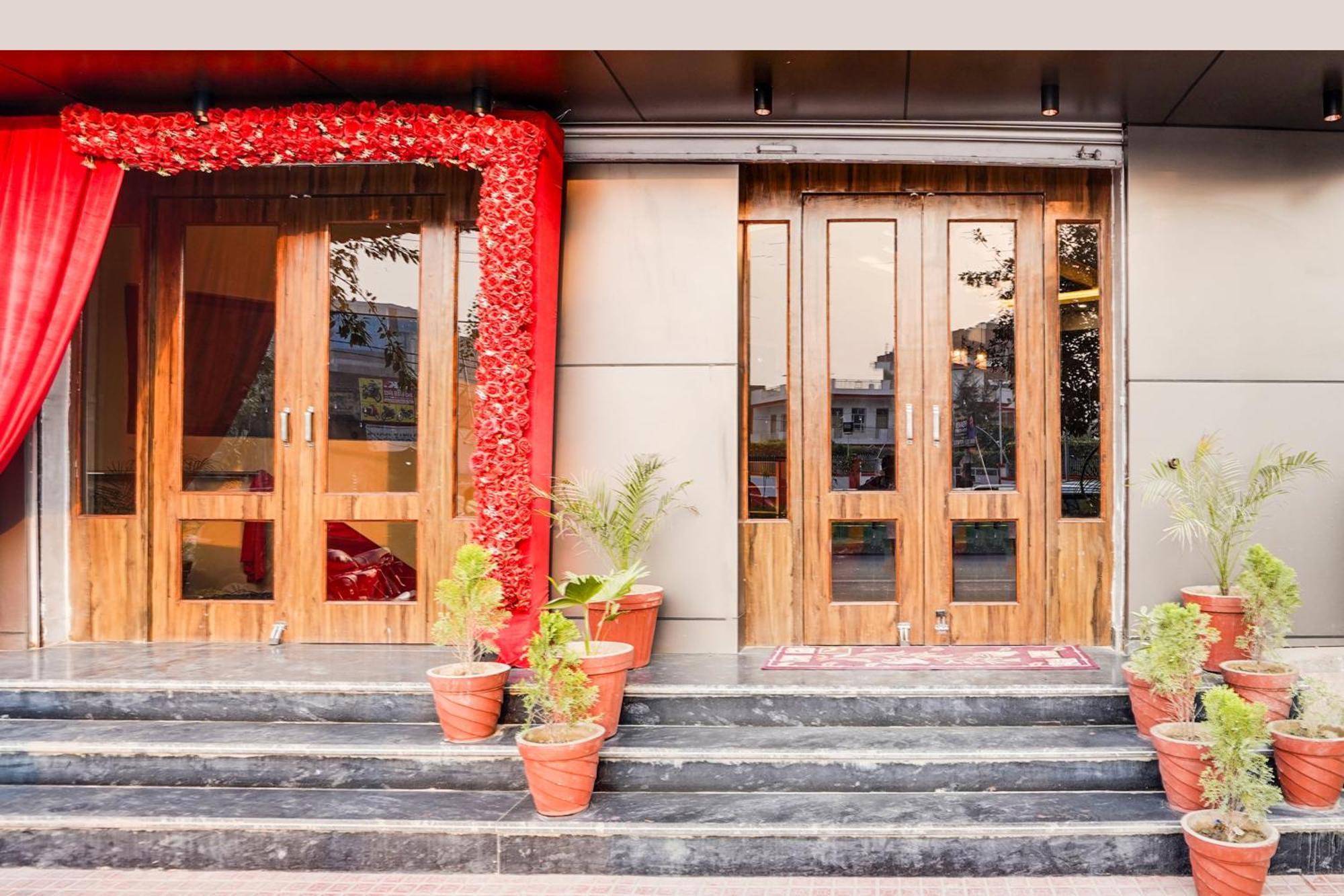 Hotel Super Townhouse The Royal Casa Ghaziabád Exteriér fotografie