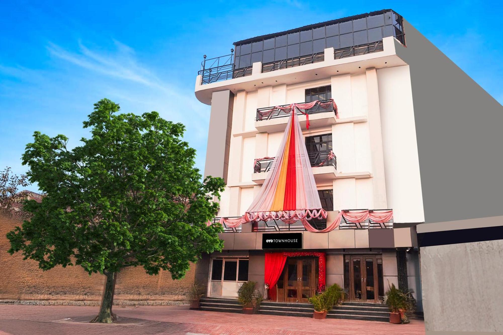 Hotel Super Townhouse The Royal Casa Ghaziabád Exteriér fotografie